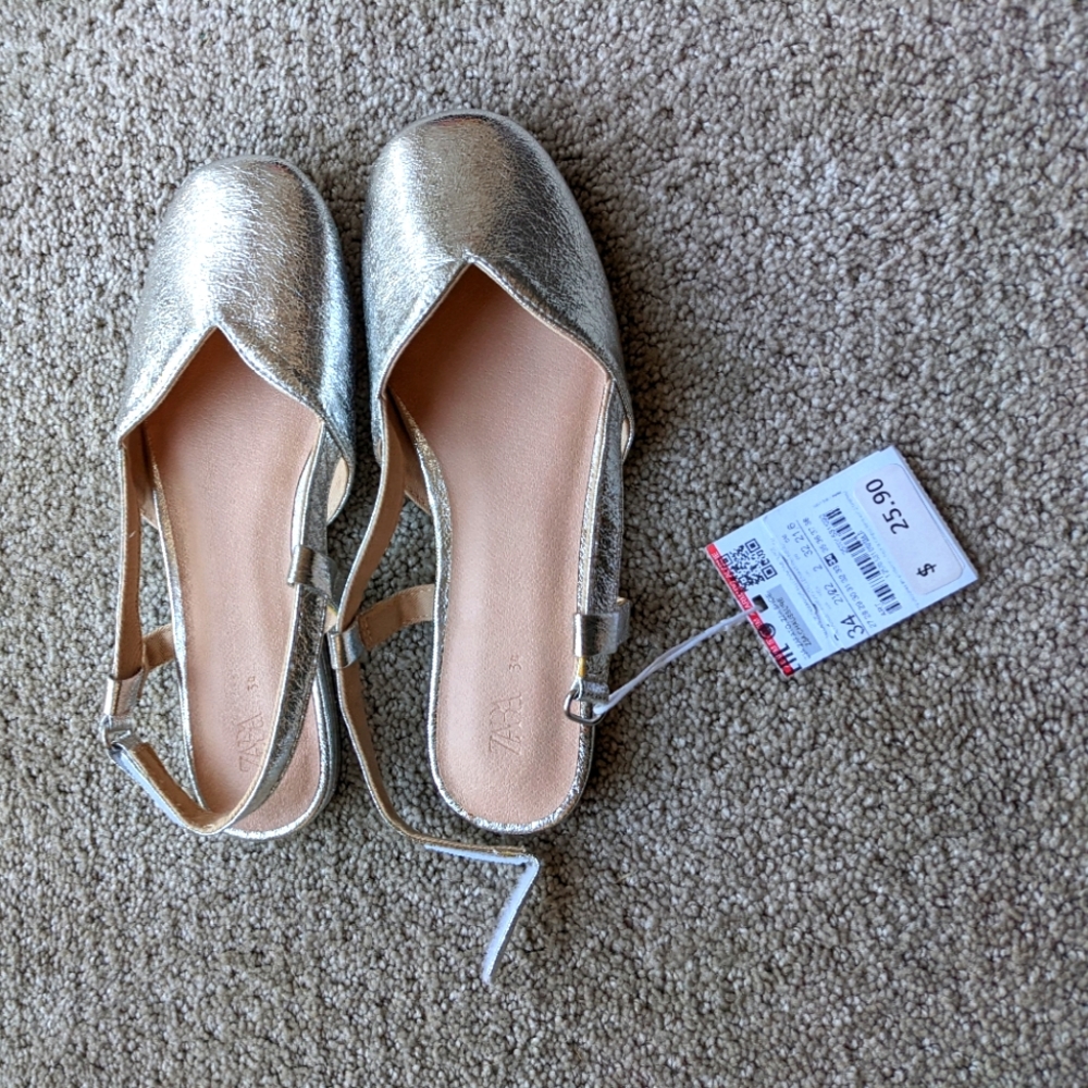 Zara girls 34/  2 1/2 US